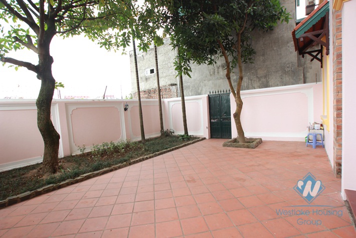 Beautiful house with nice garden for lease in Au co st, Tay Ho District